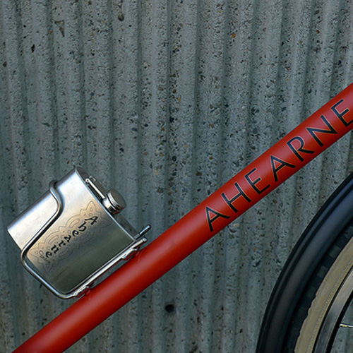 ahearn-bicycle-hip-flask-in-cage-on-bike