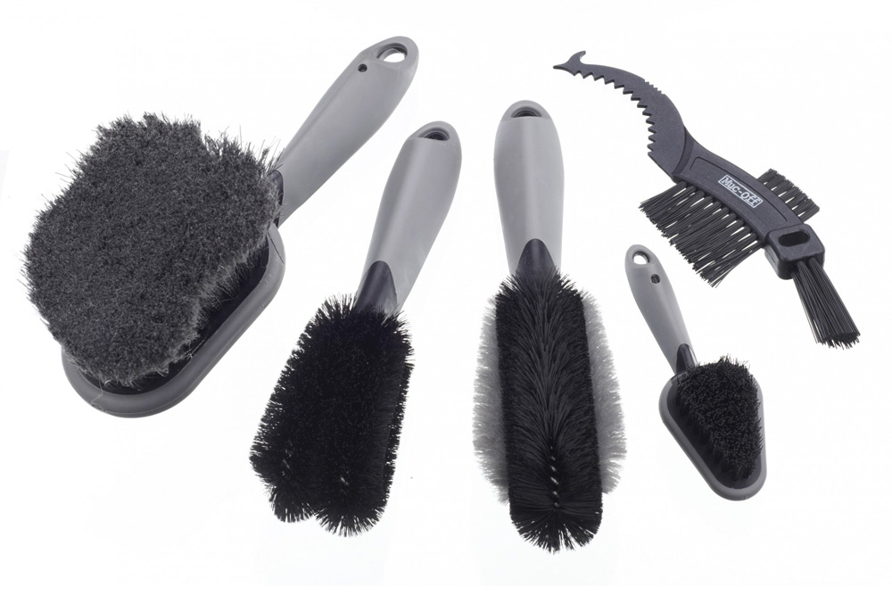 Комплект щеток купить. Щетка muc-off Brush Set, 5шт.. Набор щеток muc-off 5x Premium Brush Kit. Щетка muc-off individual Brush - 2 Prong. Щётка muc-off 3x Premium Brush Set.