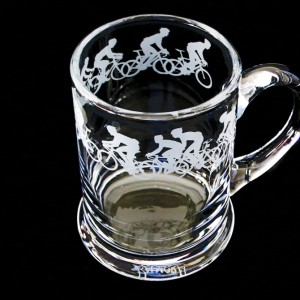 Racing Cyclist Glass Pint Tankard