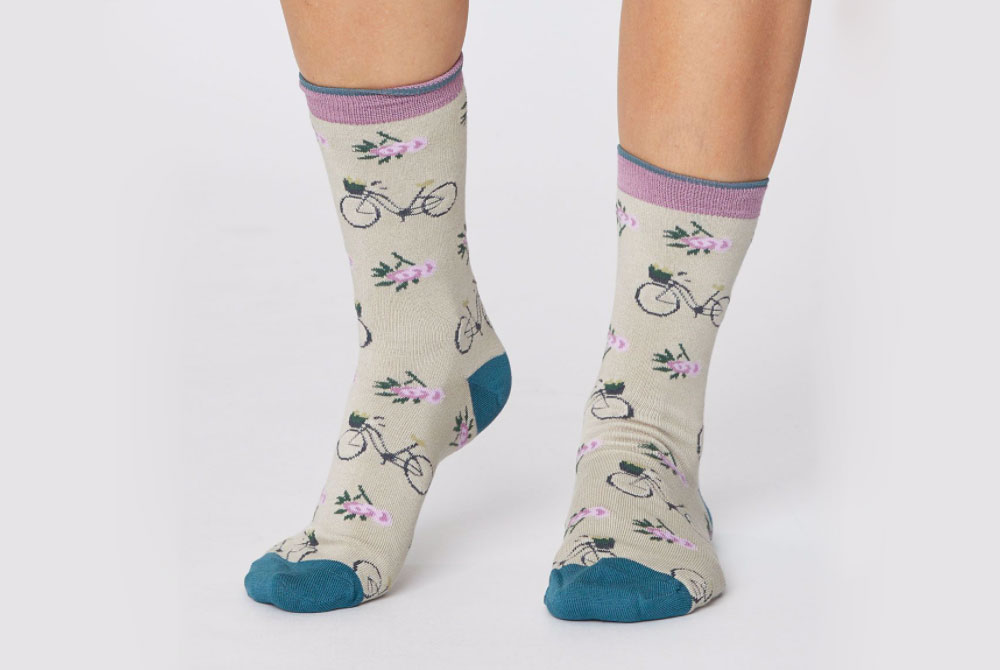 Women’s Bamboo Bicycle Socks – Cream