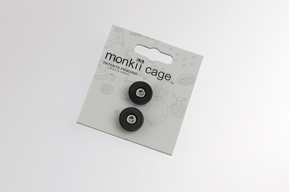 monkii cleats for monkii cage, monkii bag